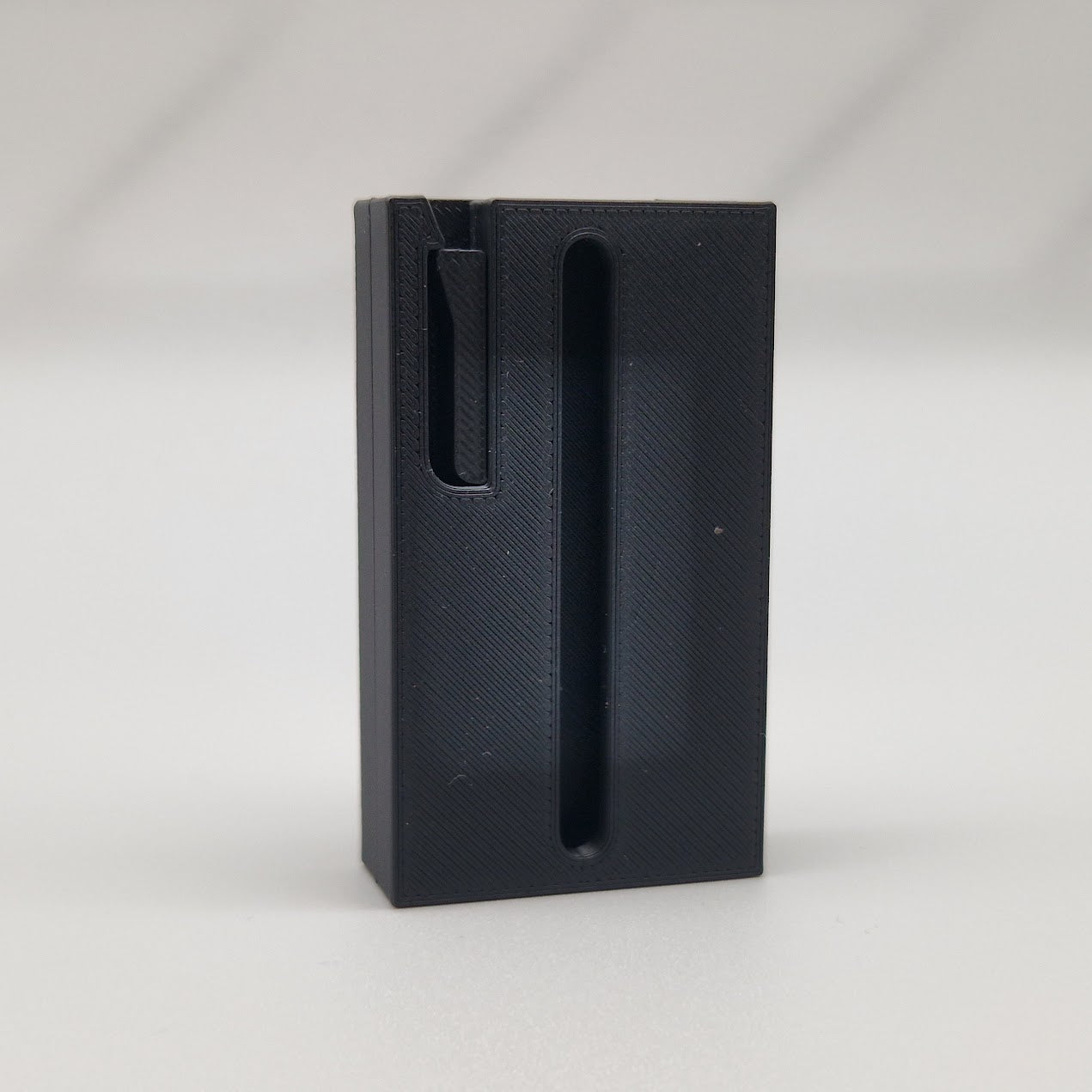 Abnehmbarer Kennzeichenhalter CH montiert am Mofa – Schwalbenschwanz 3D-Druck für Schweizer Kennzeichen