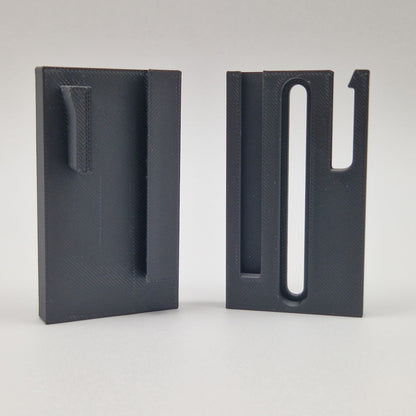 Abnehmbarer Kennzeichenhalter CH Mofa Seitenansicht – 3D-Druck Snap-Fit für CH Kennzeichen ohne Werkzeug